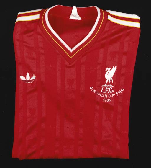 A red and white Airtex Liverpool European Cup final 1977, short