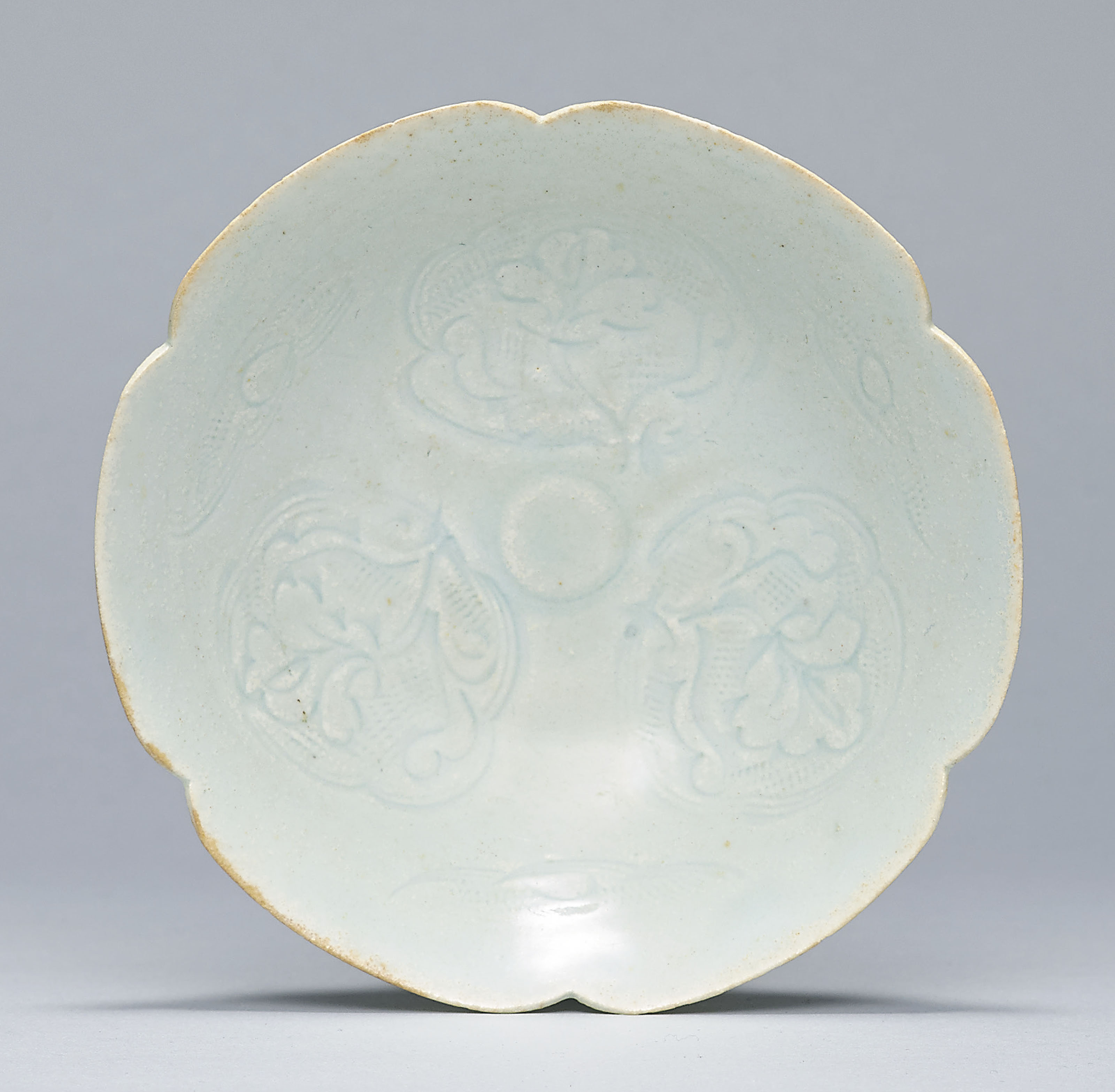 宋青白釉劃刻花卉紋花口碗, SONG DYNASTY (960-1279) | Christie's