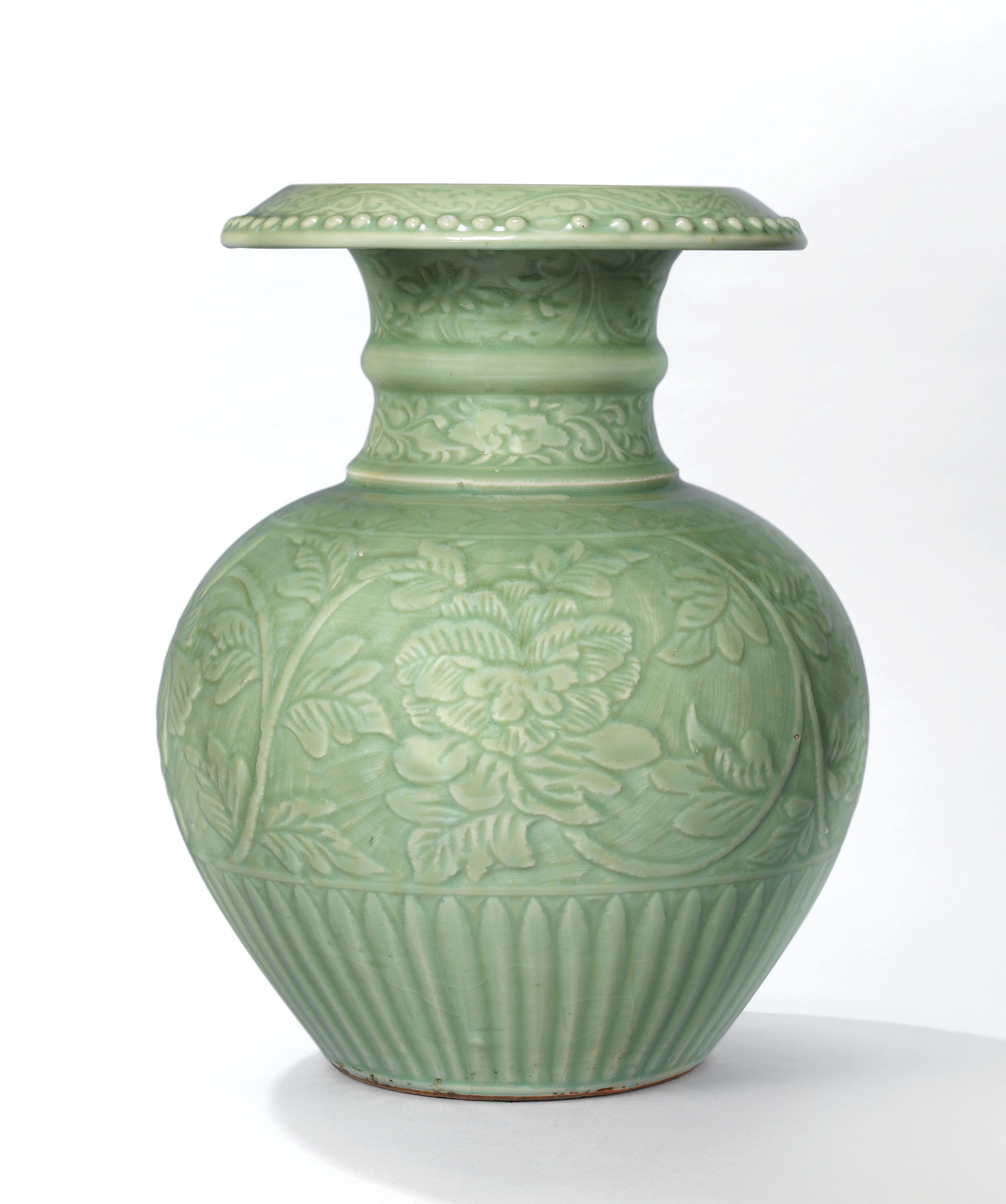 A RARE LONGQUAN CELADON BOWL, YUAN DYNASTY (1279-1368) | Christie's