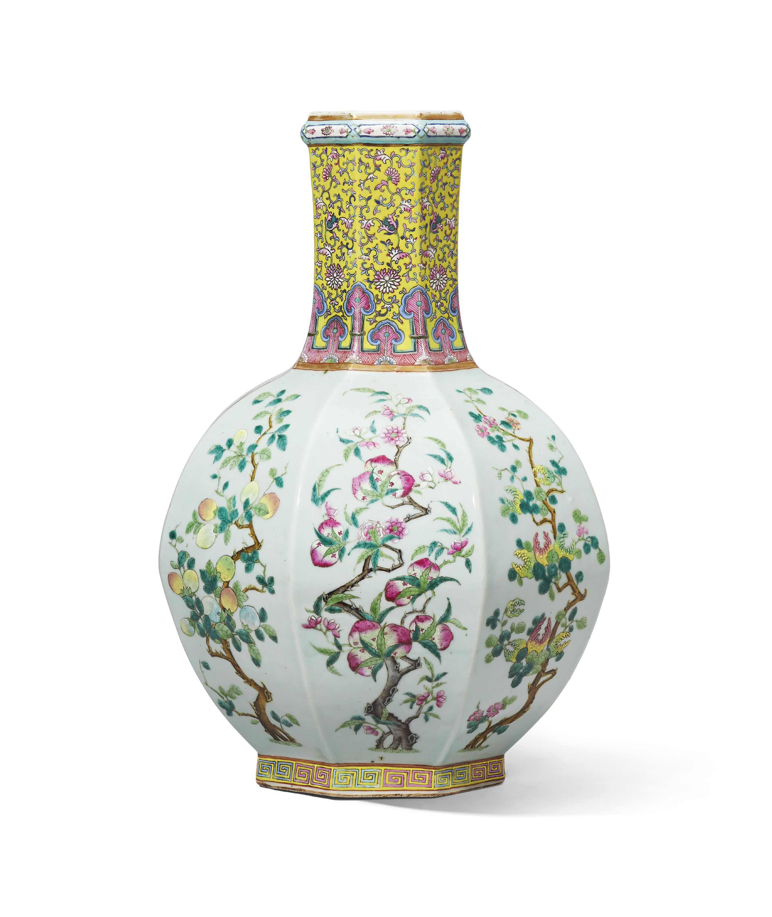 清乾隆粉紅地粉彩開光玉堂富貴背壺礬紅四字篆書款, QIANLONG FOUR