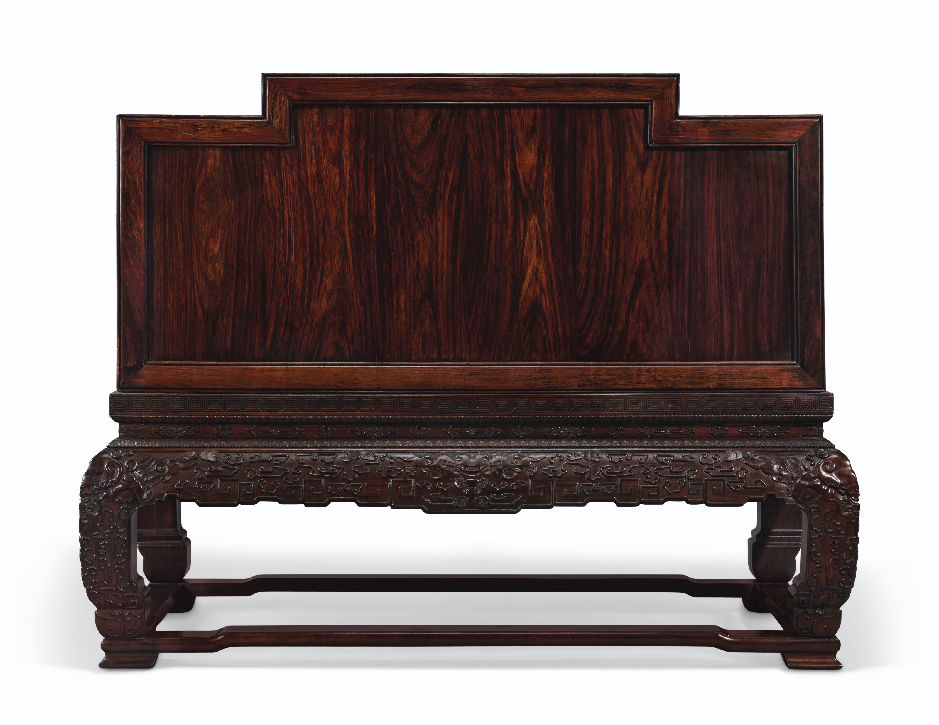 晚清紫檀雕龙纹宝座, LATE QING DYNASTY | Christie's