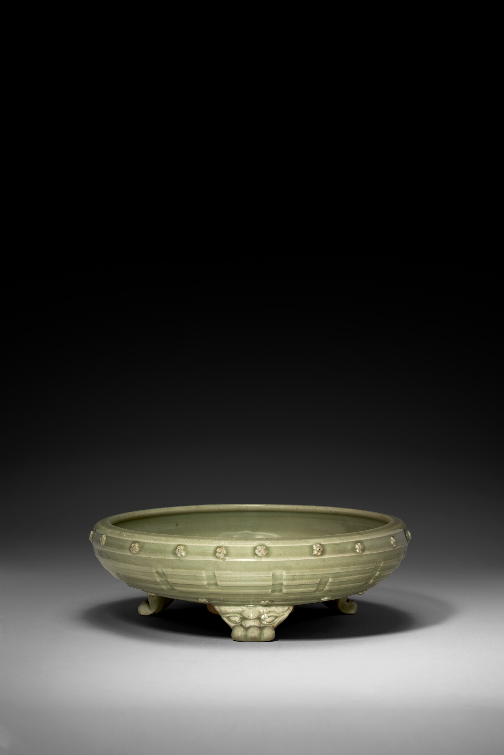 中国　古美術•宋時代龍泉窯葵花口器瓷器 南宋龙泉窑青釉葵口洗, SOUTHERN SONG DYNASTY (1127-1279