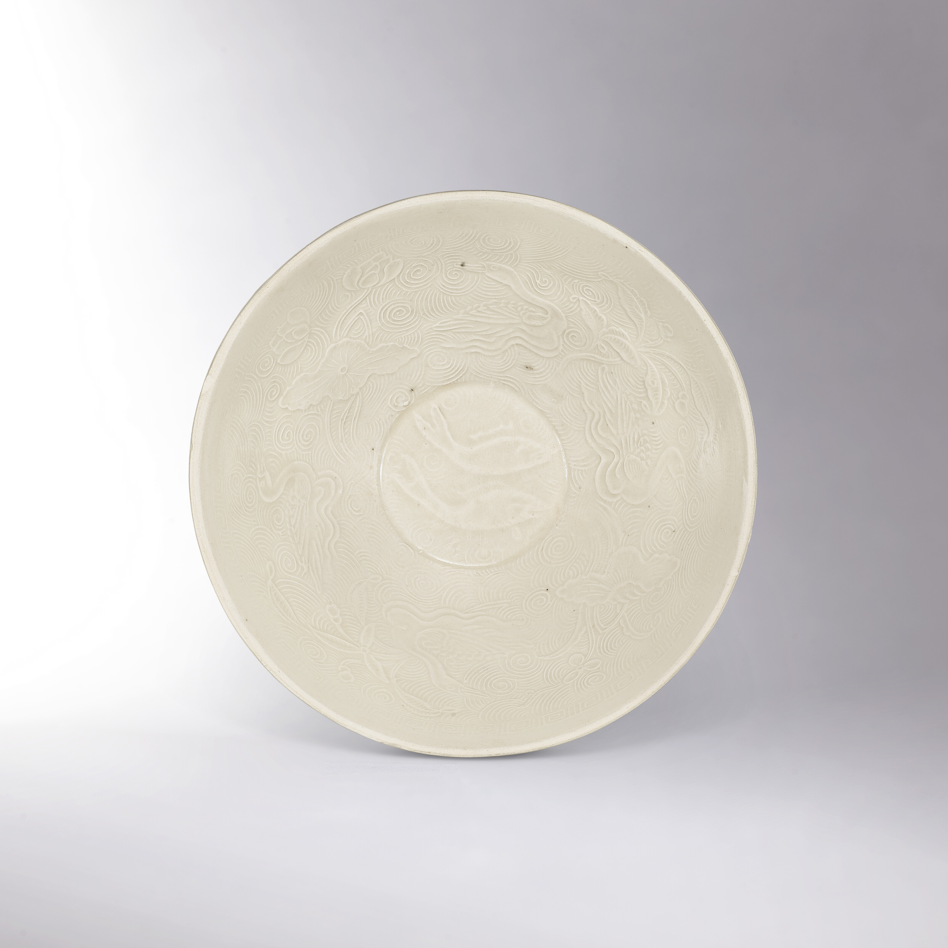 北宋/金耀州窯青釉刻飛天紋盌, NORTHERN SONG – JIN DYNASTY (960-1234