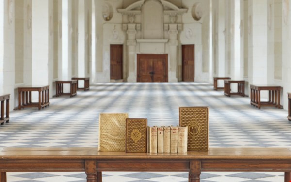 La bibliothèque poétique de Je auction at Christies